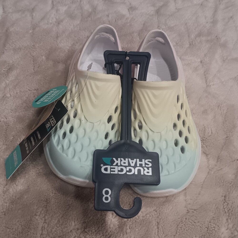 *NEW* Rugged Shark SZ 8 Toddler Girls' Koi Fish Water Sandals, With Tags (B1)